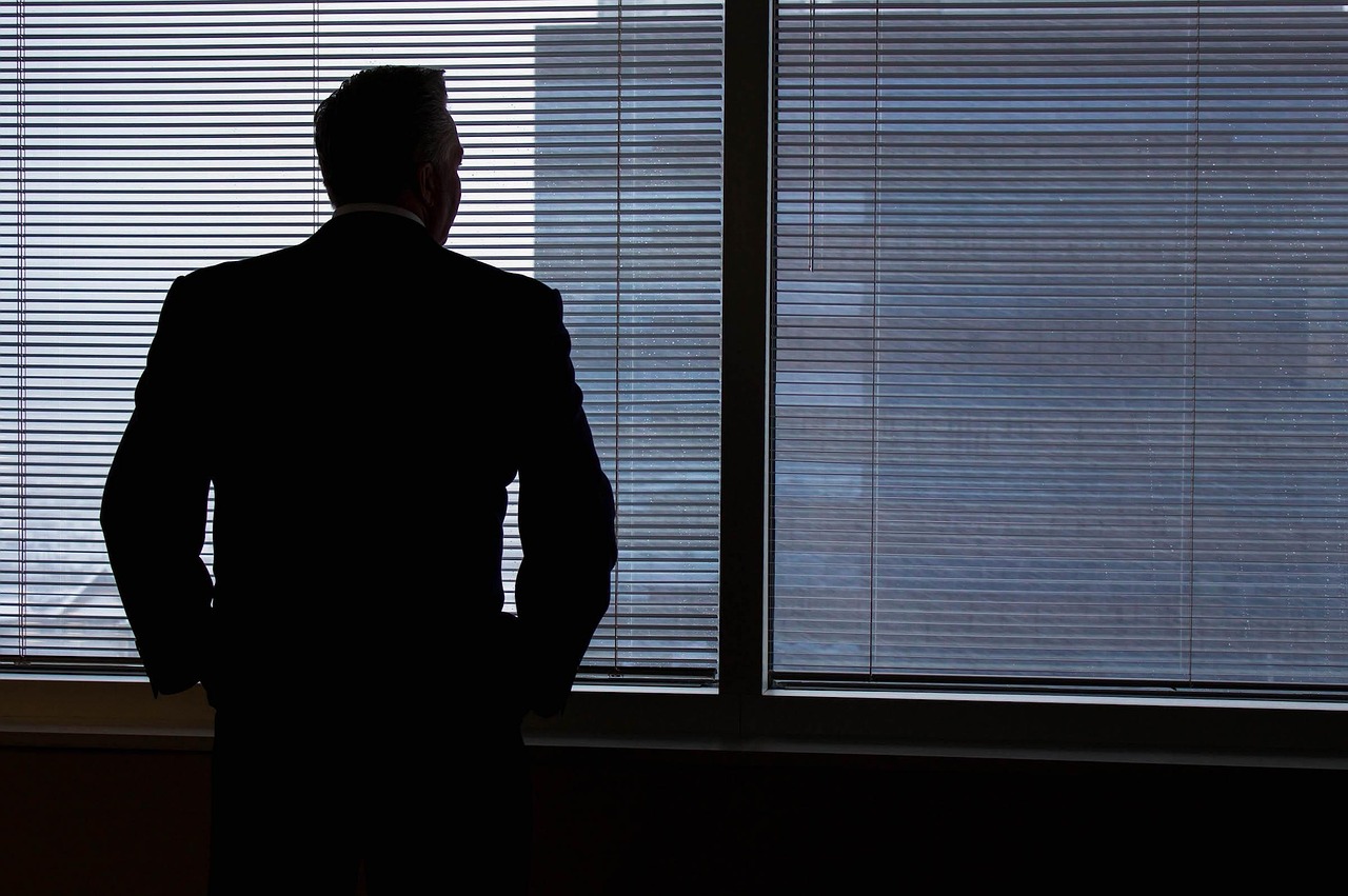 entdecken sie stilvolle businesskleidung für damen und herren. finden sie die perfekte business attire für meetings, büro und besondere anlässe – elegant, professionell und modern.