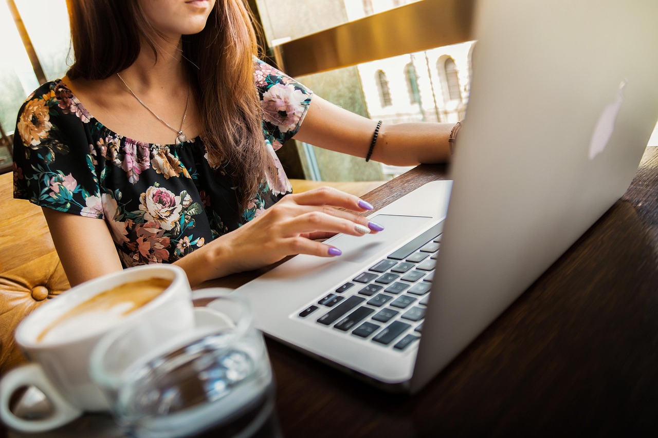 entdecken sie, wie die digitale zukunft der arbeit unsere arbeitswelt revolutioniert. erfahren sie mehr über trends, chancen und herausforderungen im zeitalter digitaler transformation.