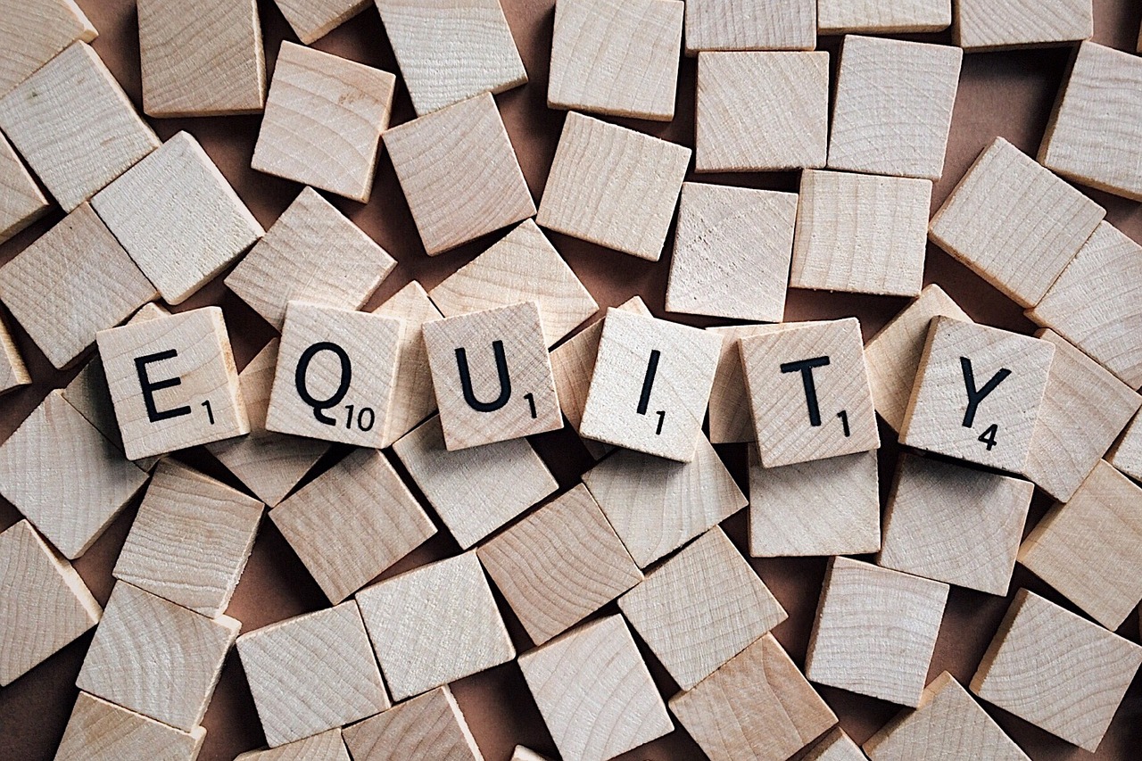 erfahren sie alles über equity – was es bedeutet, wie es im finanzwesen und in unternehmen verwendet wird und welche bedeutung es für investoren und unternehmen hat. jetzt mehr über die verschiedenen arten von eigenkapital entdecken!