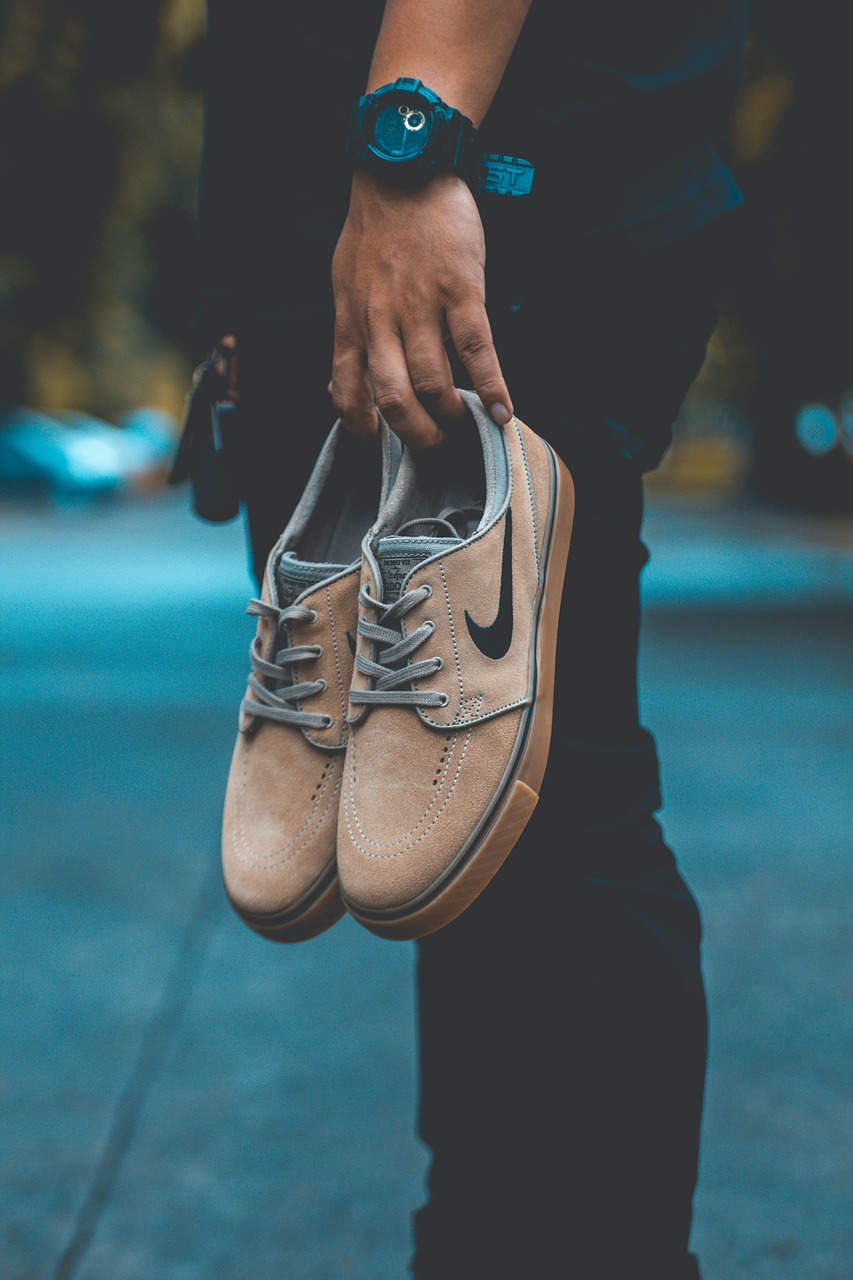 entdecken sie die neuesten fashion trends für jede saison! von eleganter mode bis zu lässigen styles – bleiben sie mit aktuellen tipps rund um kleidung, accessoires und must-haves immer topmodisch.