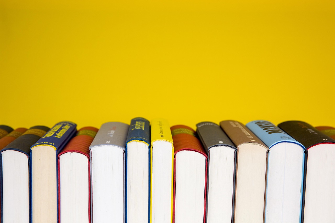 entdecken sie die besten must-read-bücher für jeden geschmack. unsere auswahl hilft ihnen, neue lieblingsbücher zu finden und ihren lesestapel zu erweitern.