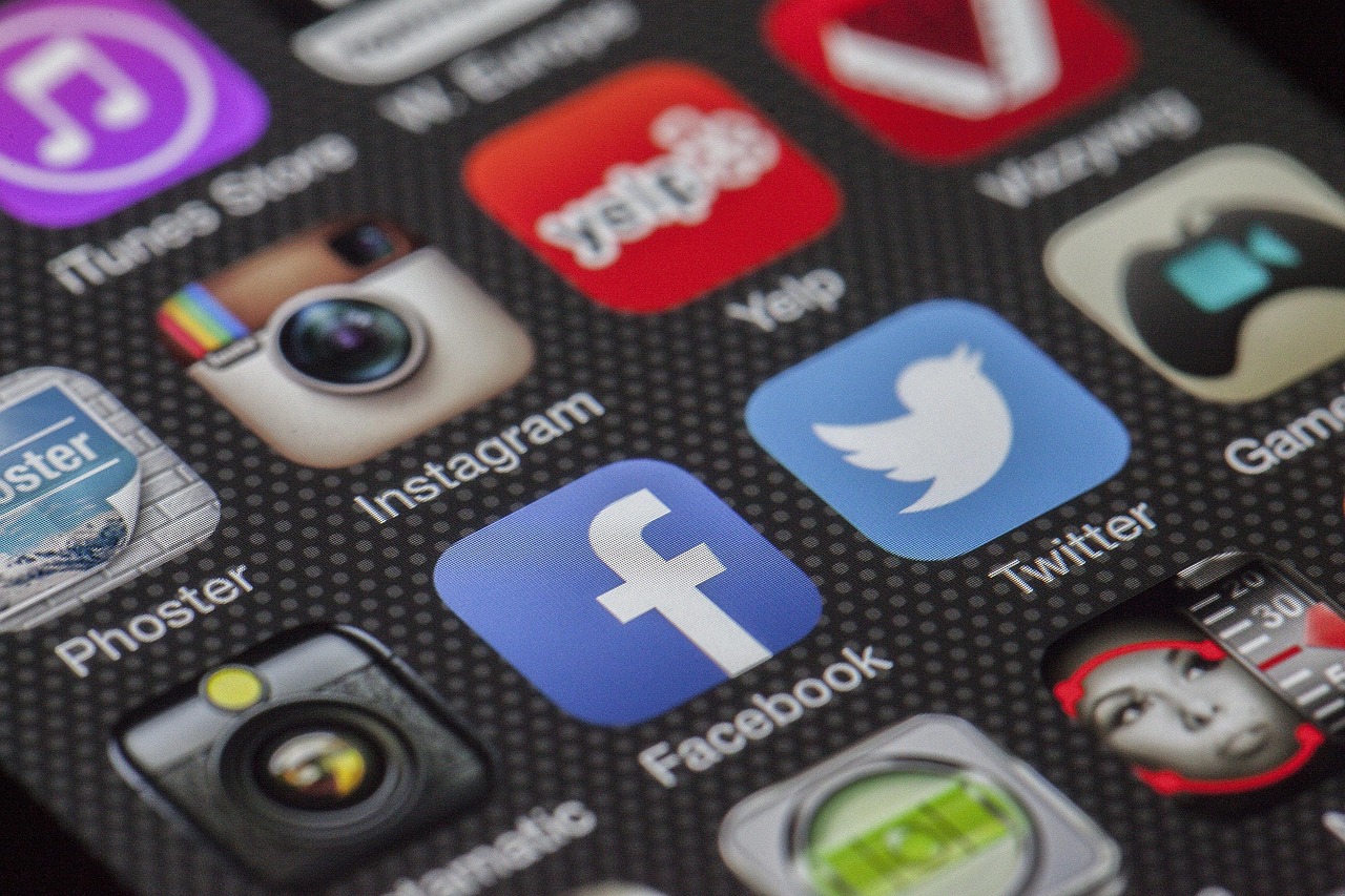 entdecken sie die welt der sozialen medien: tipps, trends und strategien für erfolgreiches social media marketing. bleiben sie informiert mit unseren aktuellen sozialen medien news.