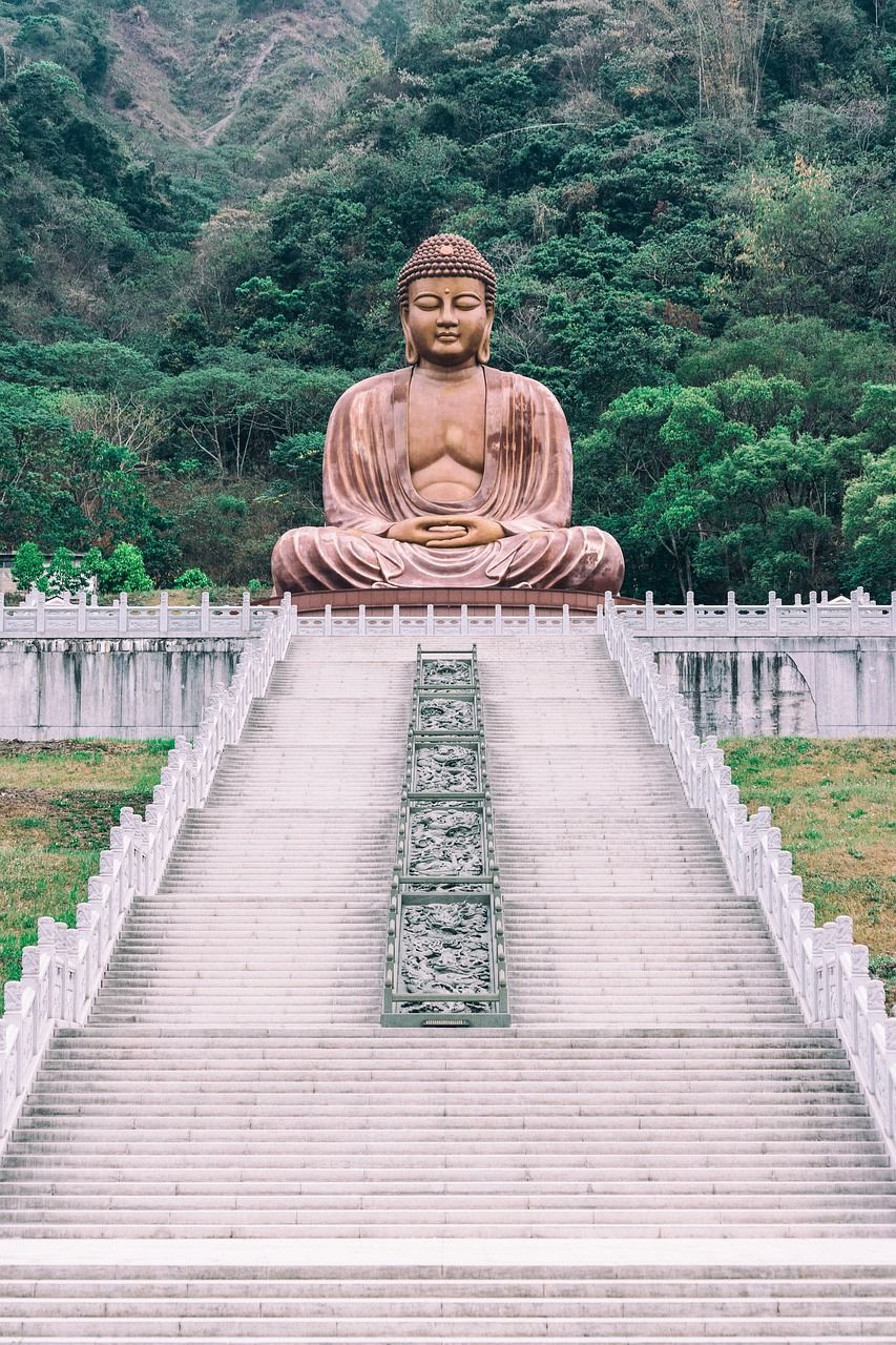 entdecken sie die kraft der meditation – techniken, tipps und inspiration für mehr achtsamkeit, innere ruhe und ein ausgeglichenes leben. starten sie ihre reise zu mehr wohlbefinden!