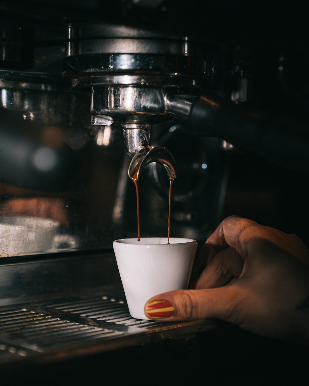 Wie bereitet man den perfekten Espresso zu Hause zu?